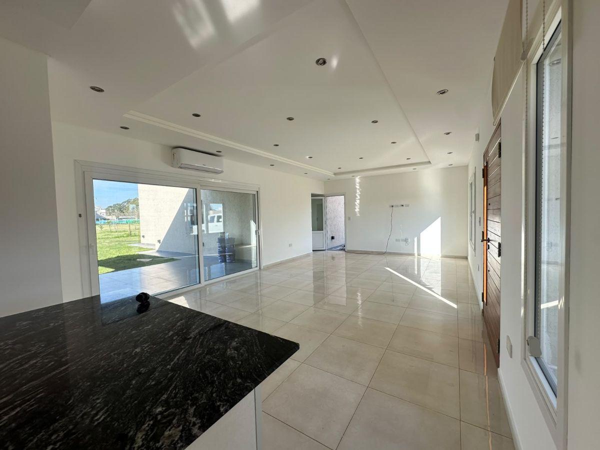 Foto de HERMOSA CASA EN VENTA EN SANTA INÉS CANNING, imagen 5