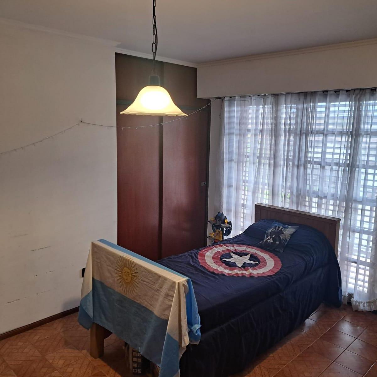 Excelente Chalet a La Venta 5 Ambientes 5