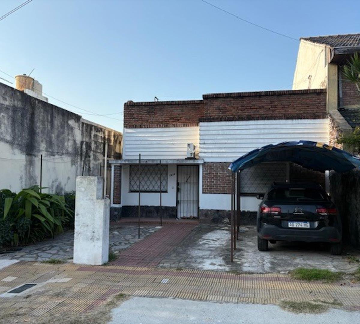 C/av P/refac o Demoler 3 Casas S/ Lote de 8,66 X 33 m 4