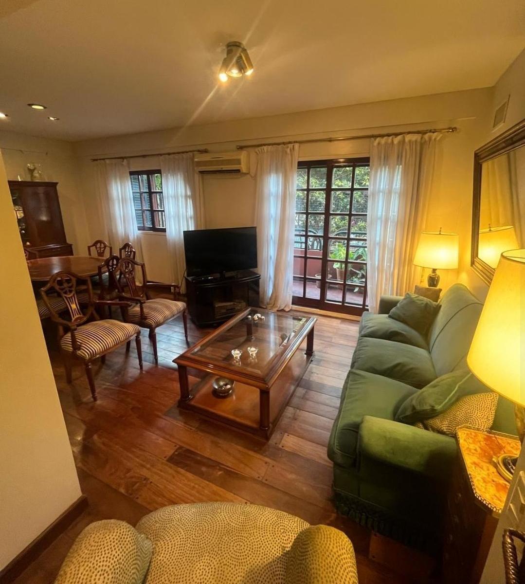 Casa en 2 Plantas Para 2 Familias con Entrada Independiente Impecable, cocheras. 2