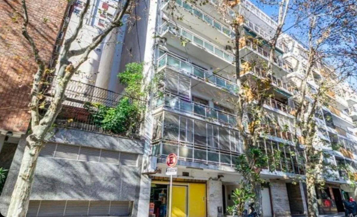 DEPARTAMENTO EN VENTA APTO PROFESIONAL FRENTE BALCON