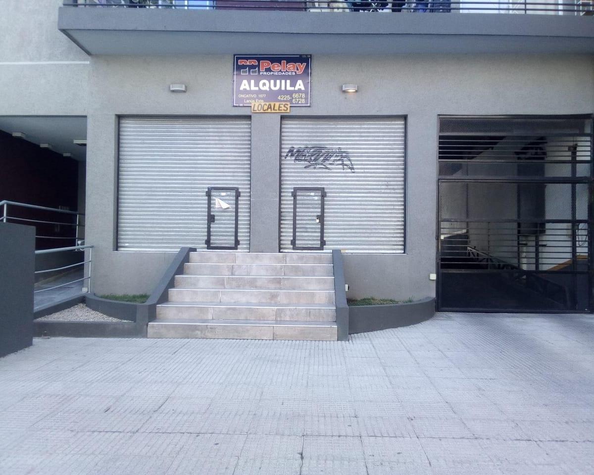 Atención! venta sobre Av. Eva Peron a cuadras estación excelente local comercial