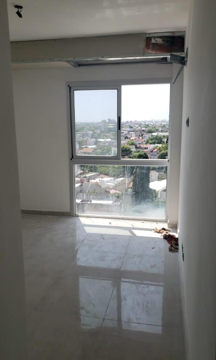 En Venta Departamento a Estrenar 3 Amb C/ Balcon y Coch. en Lanus. Apto Credito! 2