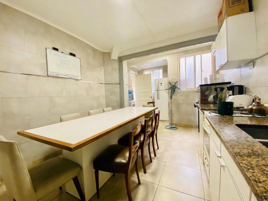 Excelente Oficina 7 Amb en Piso Completo C/ Balcon en Venta en Caba 2