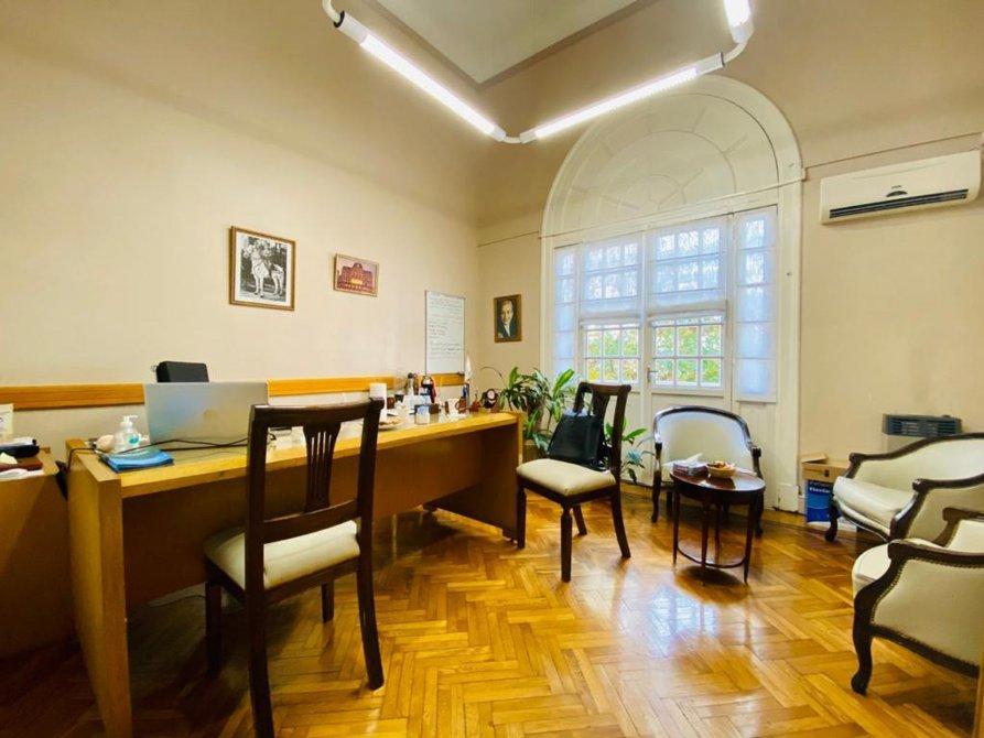 Excelente Oficina 7 Amb en Piso Completo C/ Balcon en Venta en Caba 3