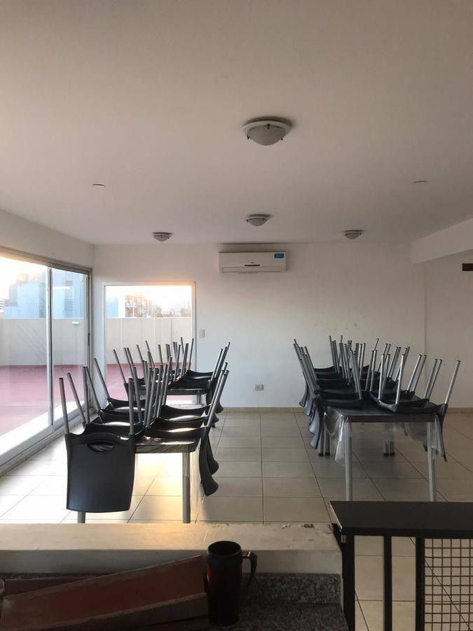 Foto de EXCELENTE MONOAMBIENTE EN EDIFICIO C/ BALCON Y POSIBILIDAD DE COCHERA, imagen 3