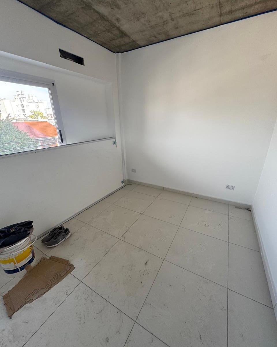 EN VENTA A ESTRENAR 2 AMB C/ BALCON EN BUENA UBICACION EN LANUS