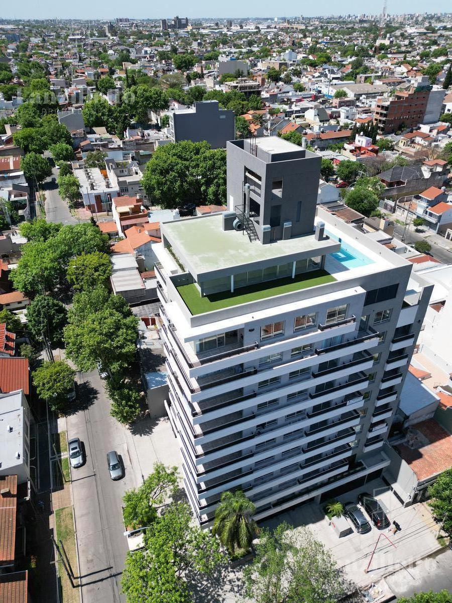 En Venta Exclusivos 4 Amb en Torre de Categ. y Amplio Balcon en Lanus 4