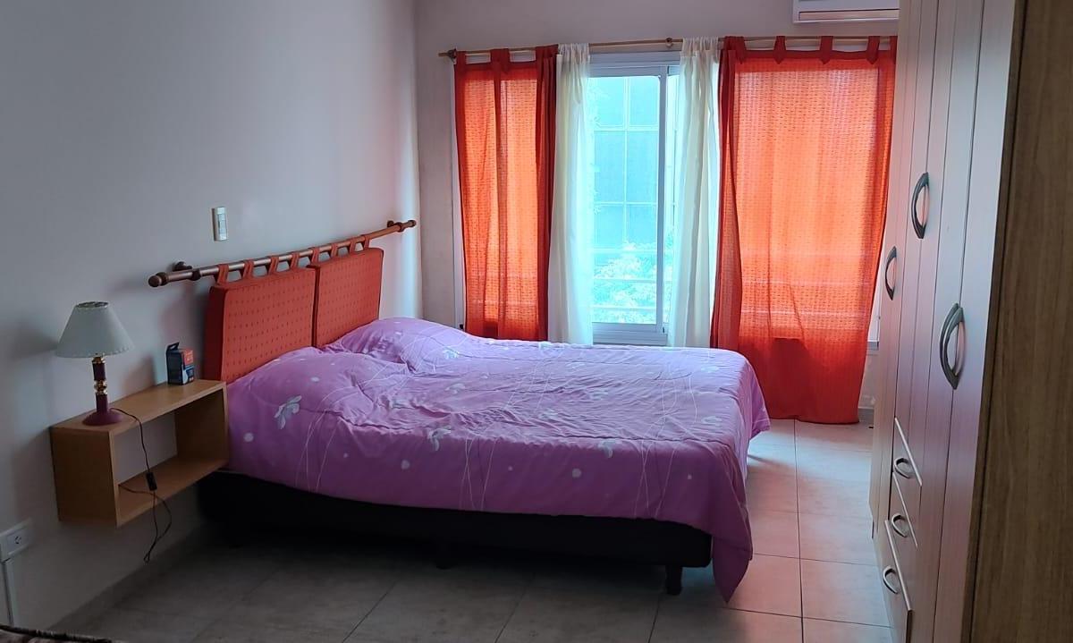 Foto de EN VENTA IDEAL INVERSOR O VIVIENDA AMPLIO MONOAMB DIVIDIDO EN MAR DEL, imagen 2