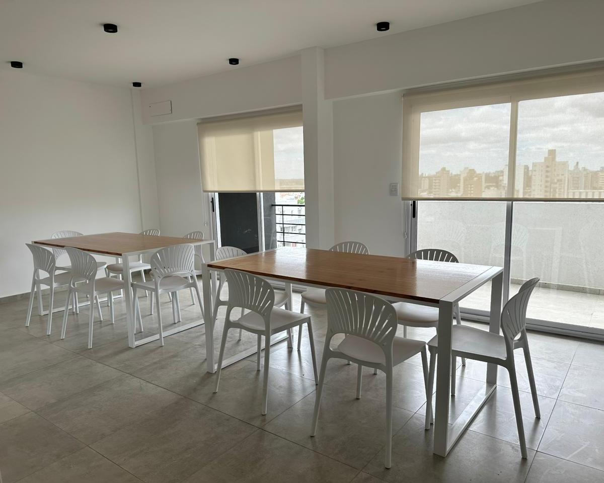 Foto de EN VENTA DPTO MONOAMBIENTE AL CONTRAFTE EN MUY BUENA UBICACION EN LANUS, imagen 4