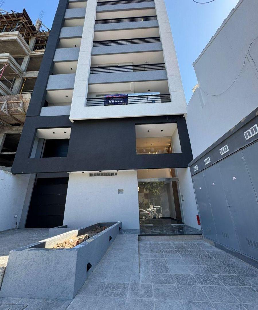 EN VENTA DPTO 2 AMB A ESTRENAR CON 2 BALCONES Y COCHERA EN LANUS