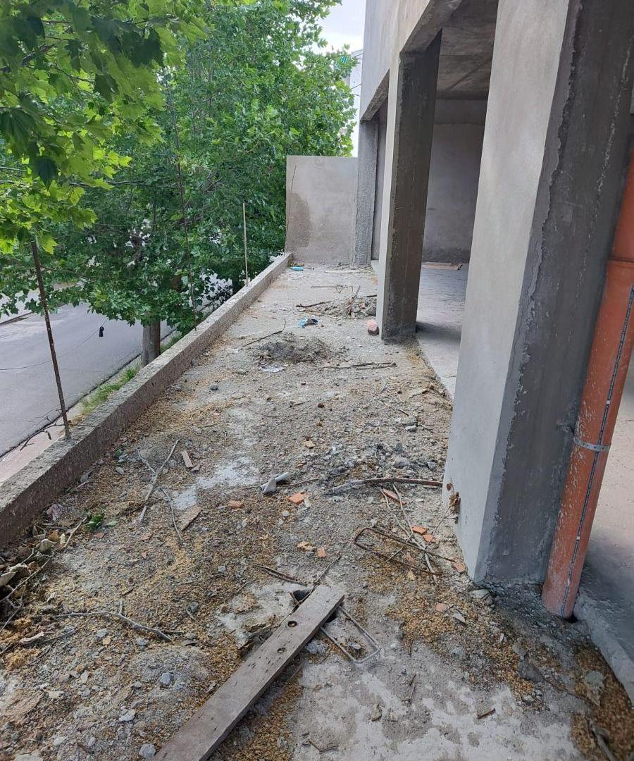 Foto de EN ALQUILER LOCAL COMERCIAL EN 2 PTAS EN EXCELENTE UBIC EN LANUS, imagen 4