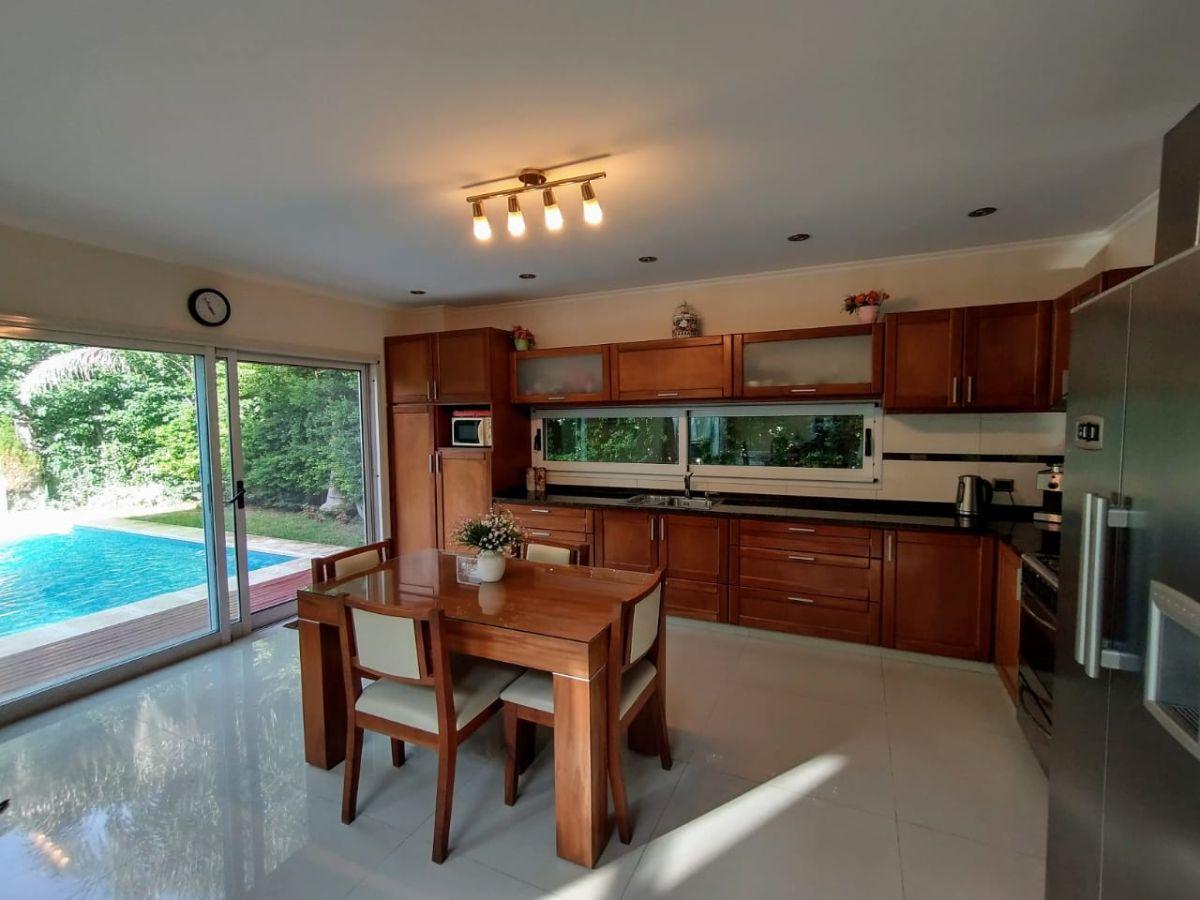 Foto de EN ALQUILER CHALET 7 AMB CON DETALLES DE CATEGORIA EN BARRIO PRIVADO EN ADROGUE, imagen 5