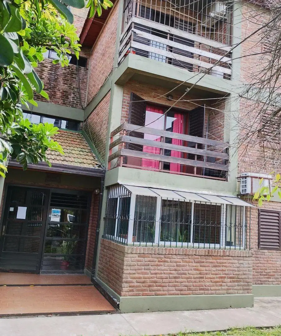 Alquiler de departamento de 2 dormitorios con cochera en barrio Sosba Av. 31 y 523 de La Plata. 3