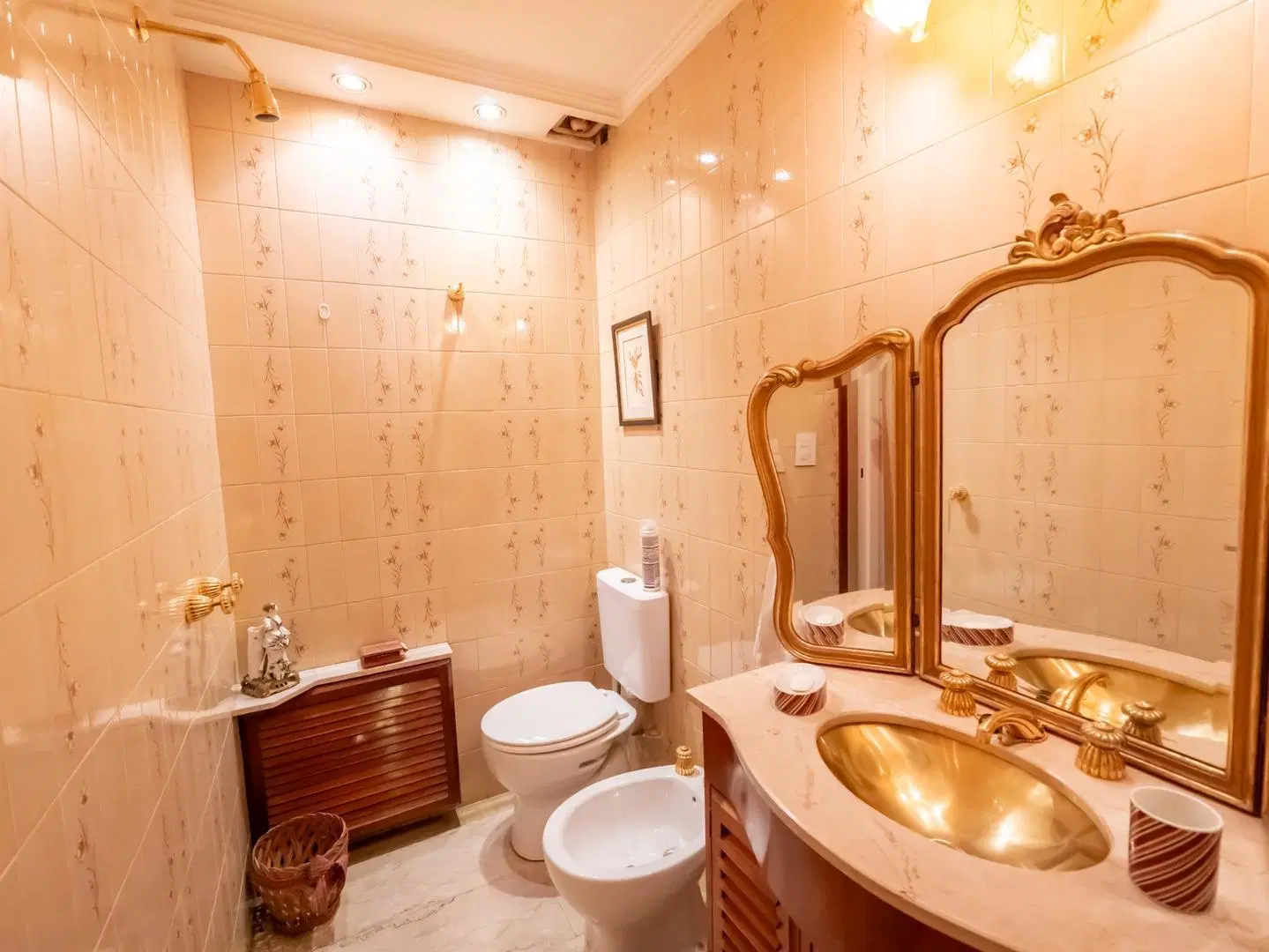CASA DE 4 AMB C/ DEP SERVCIO DE ESTILO TRADICIONAL IMPECABLE 1