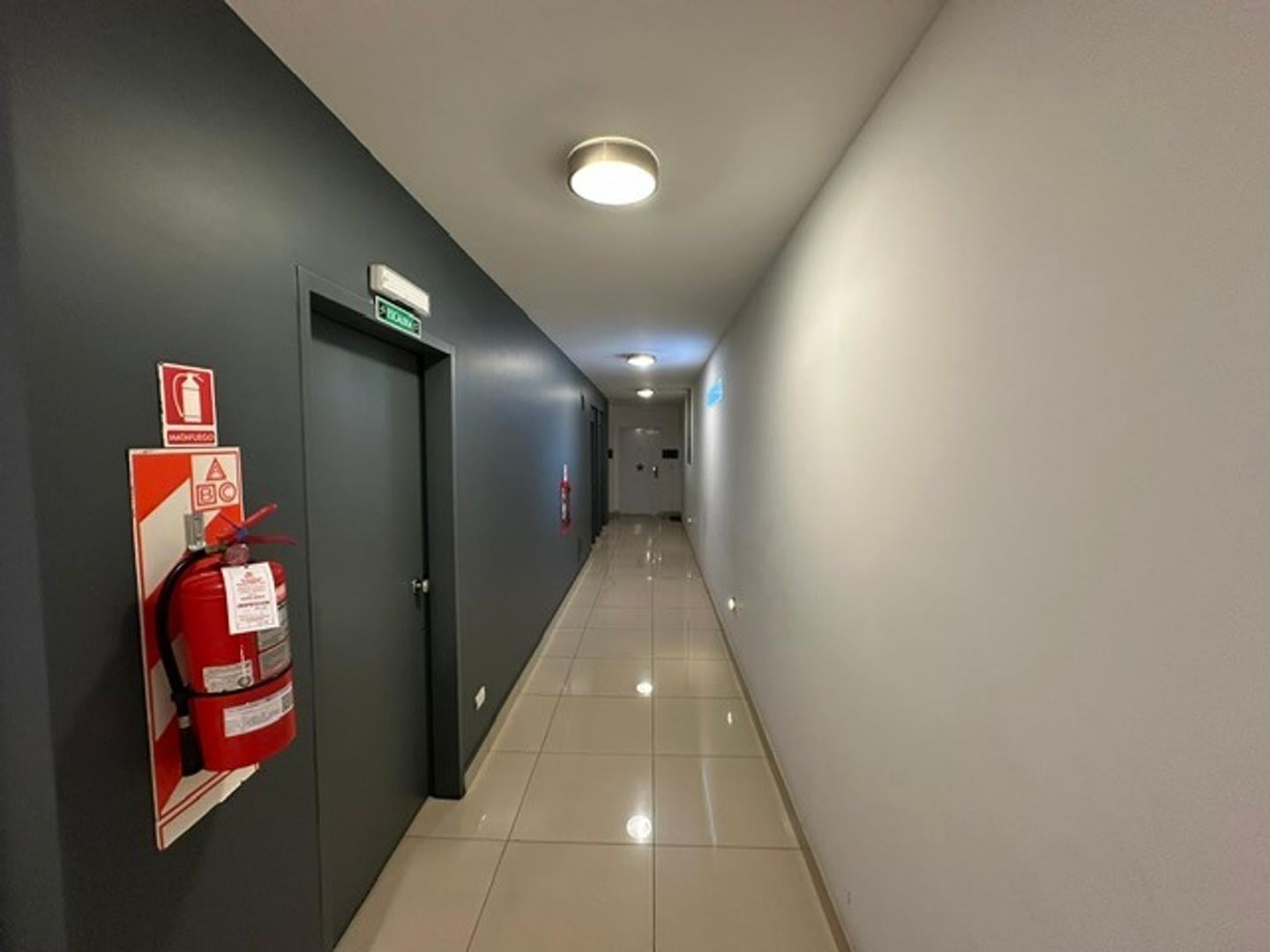 Foto de 3 AMBIENTES DE 80 M2 CON COCHERA DOBLE EXCEL ESTADO, imagen 3
