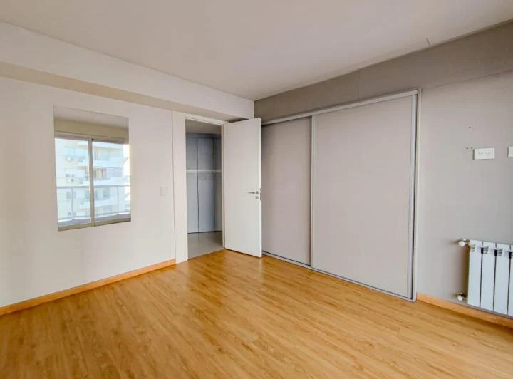 DEPARTAMENTO UN DORMITORIO  CON EXELENTE VISTA  / AVELLANEDA 1000 BIS 4