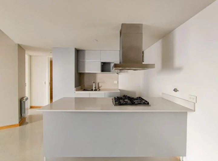 DEPARTAMENTO UN DORMITORIO  CON EXELENTE VISTA  / AVELLANEDA 1000 BIS 1