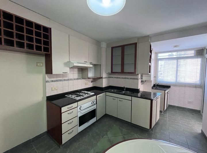 DEPARTAMENTO TRES DORMITORIOS / JUAN MANUEL DE ROSAS 1000 1