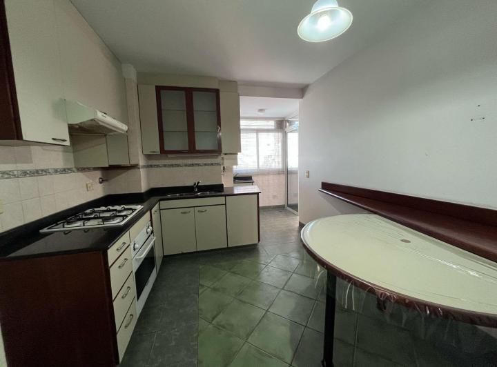 DEPARTAMENTO TRES DORMITORIOS / JUAN MANUEL DE ROSAS 1000 3