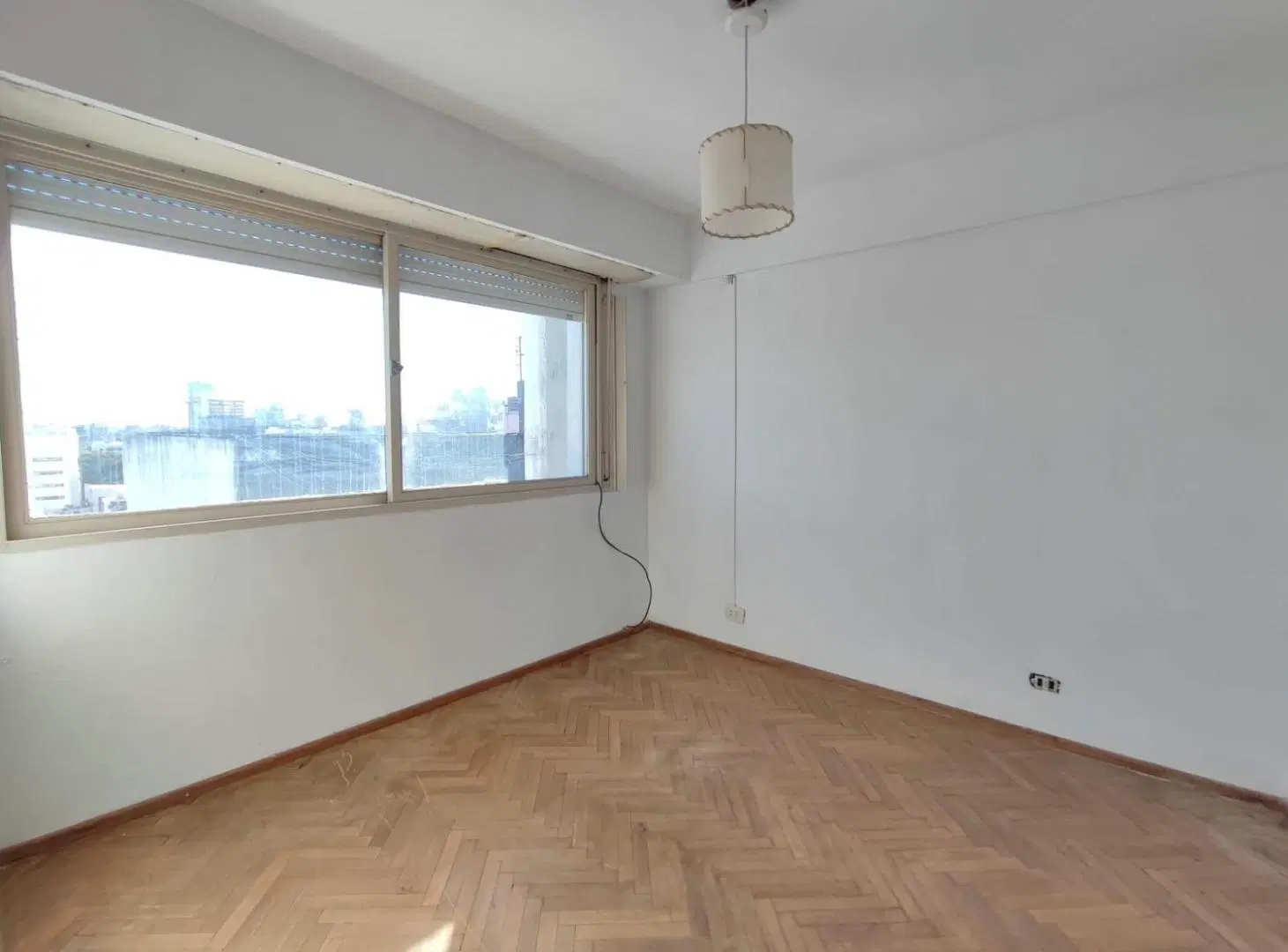 DEPARTAMENTO DE UN DORMITORIO / ITALIA 900 1