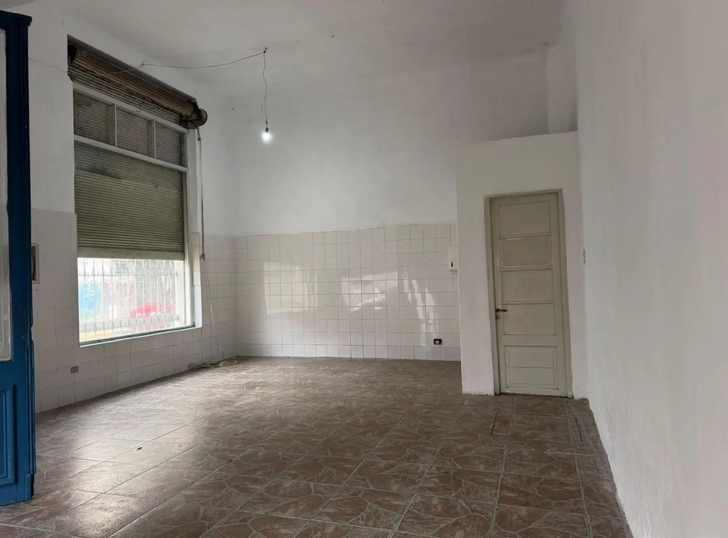 LOCAL COMERCIAL EN ECHESORTU / CASTELLANO Y MARCOS PAZ 4