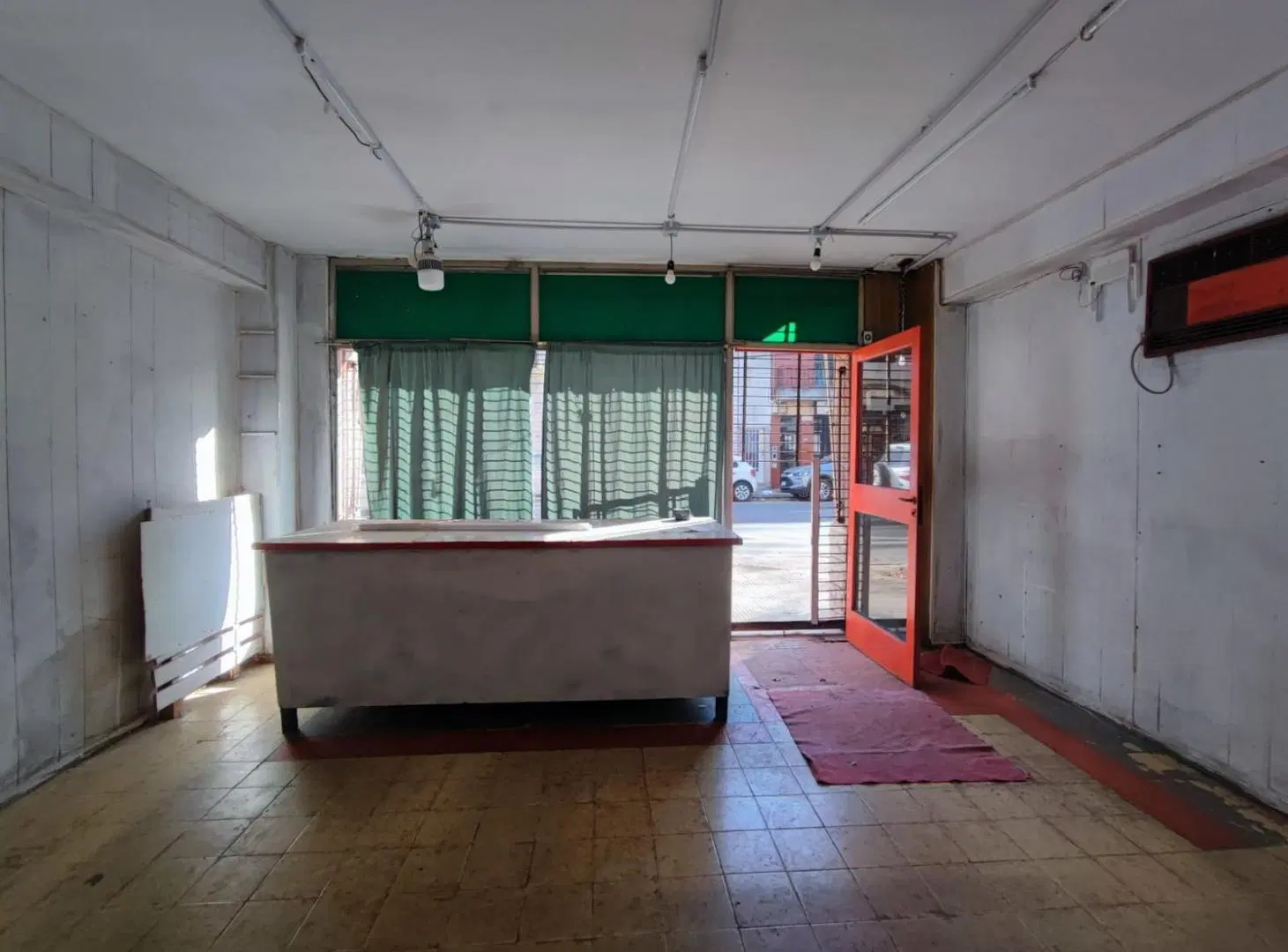 LOCAL COMERCIAL / LAGOS 1100 1