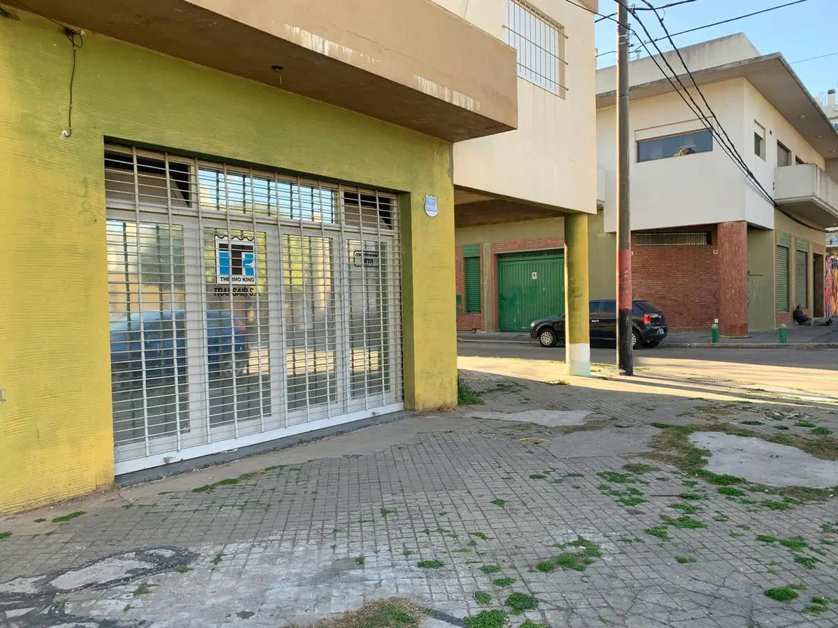 LOCAL COMERCIAL EN ESQUINA / CONSTITUCION 1870 3