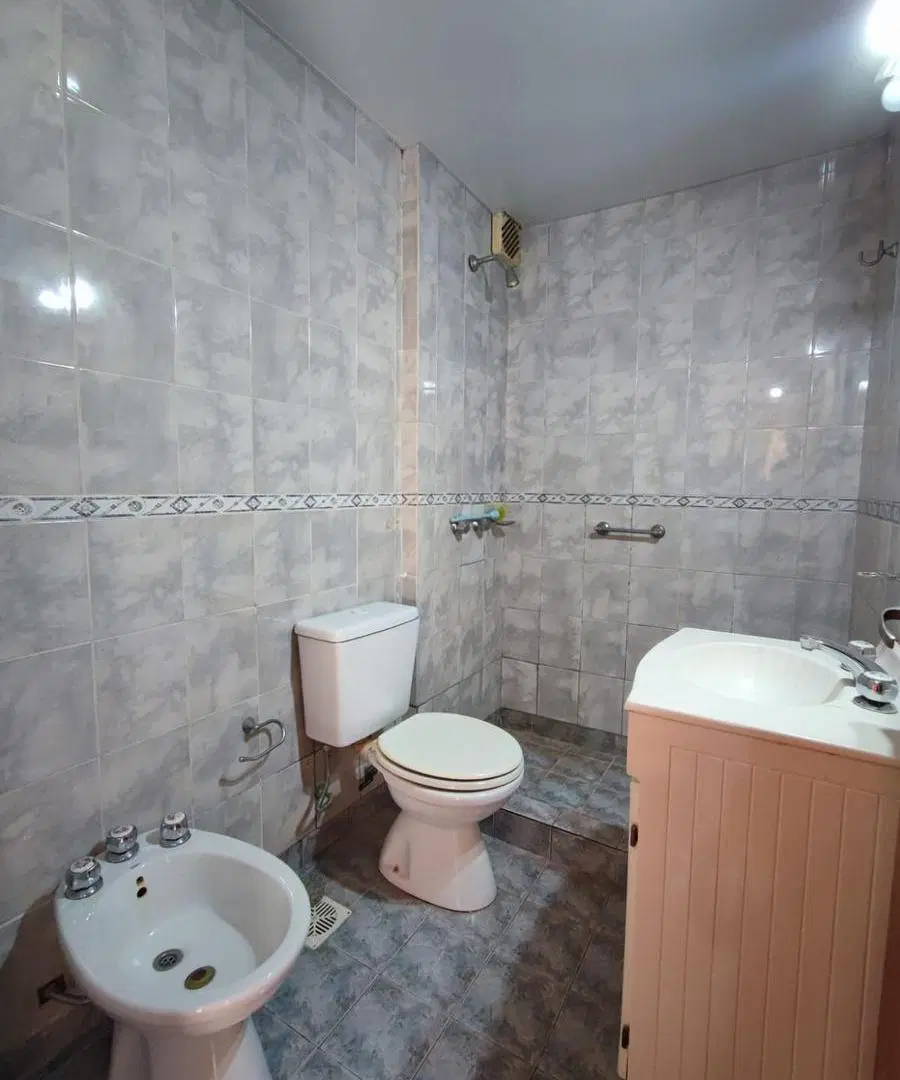 DEPARTAMENTO TRES DORMITORIOS / GUTIERREZ 2300 5