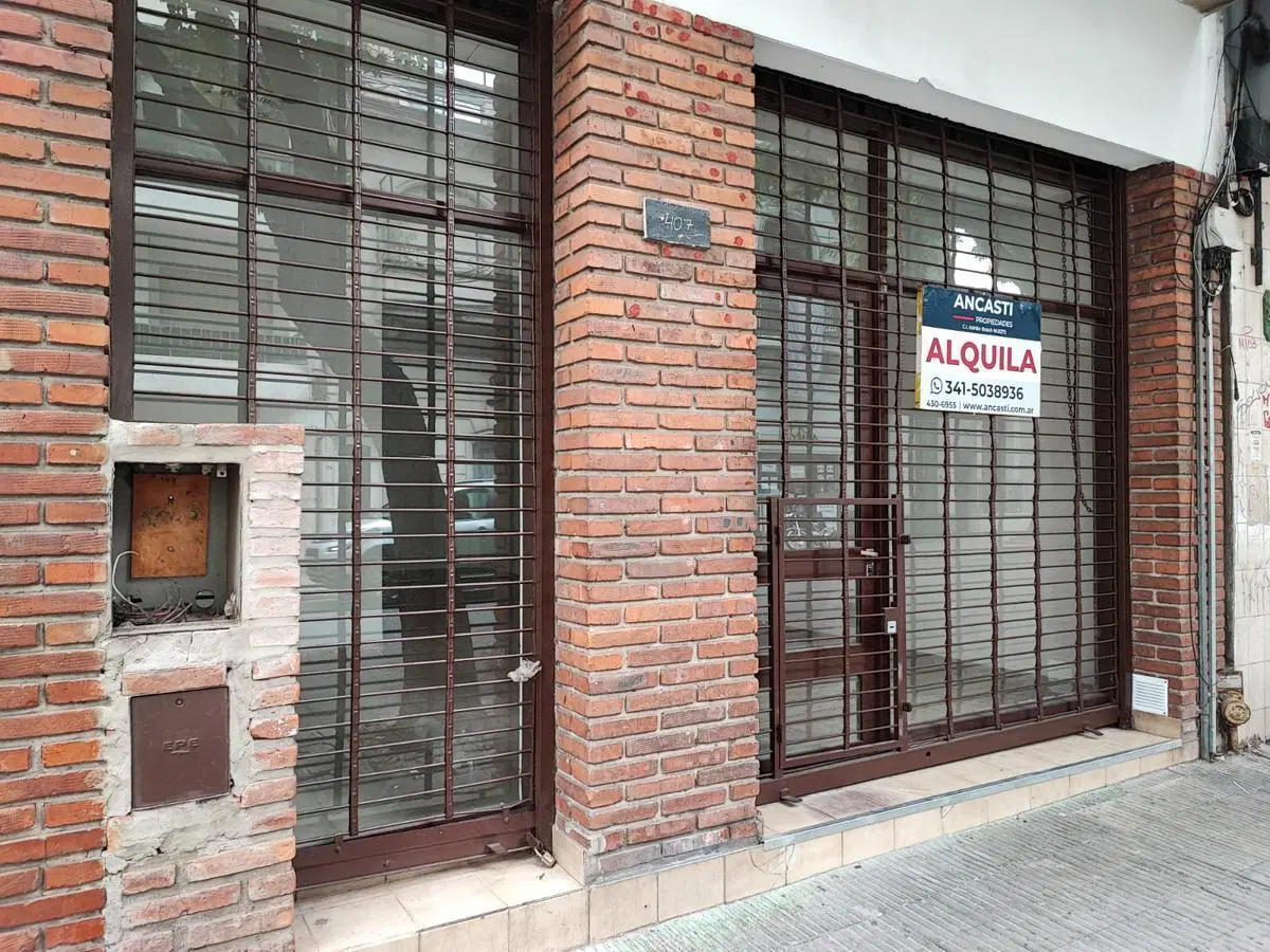 LOCAL COMERCIAL / MORENO 400 2