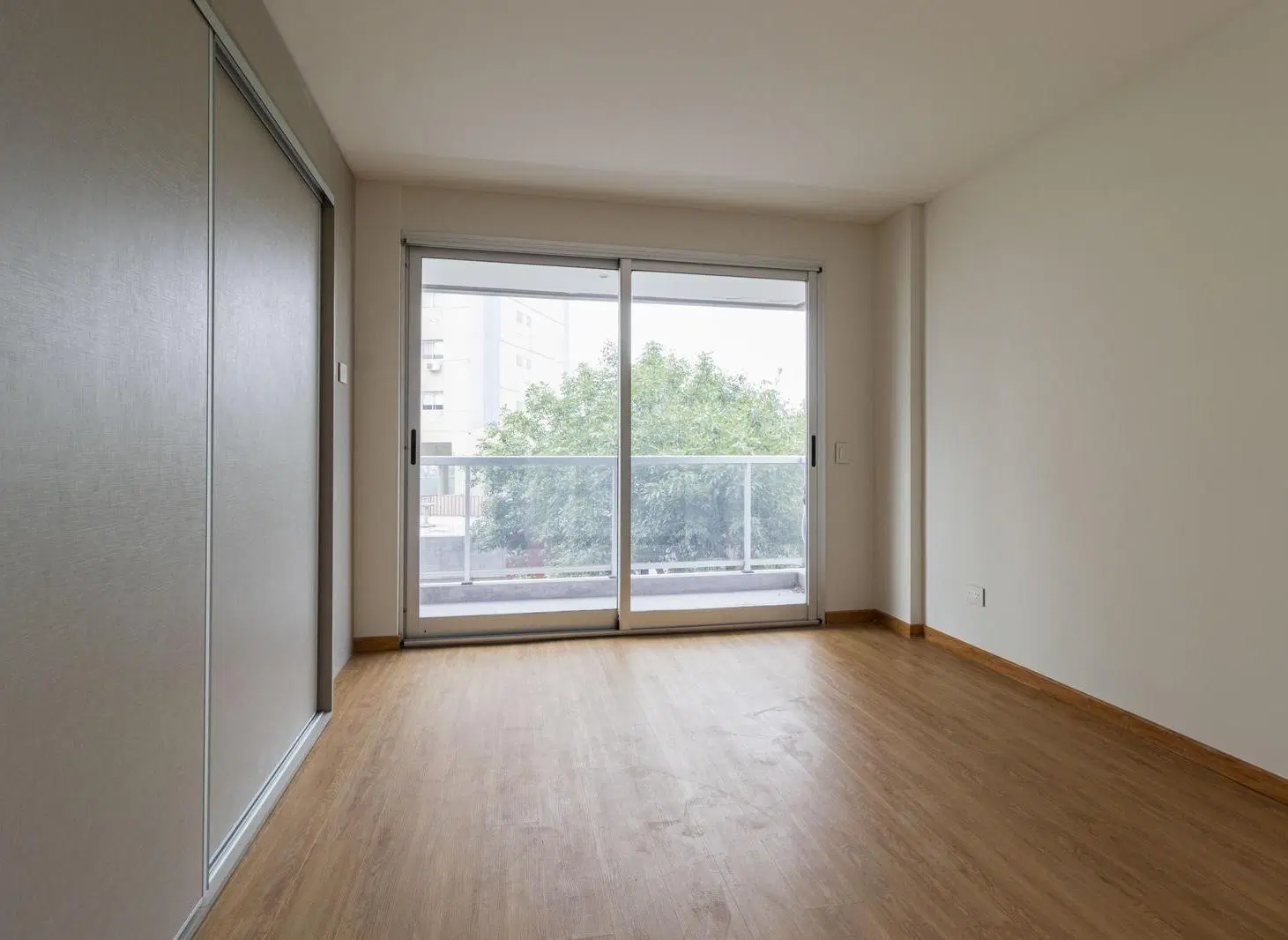 DEPARTAMENTO UN DORMITORIO / AVELLANEDA 1000 BIS 4