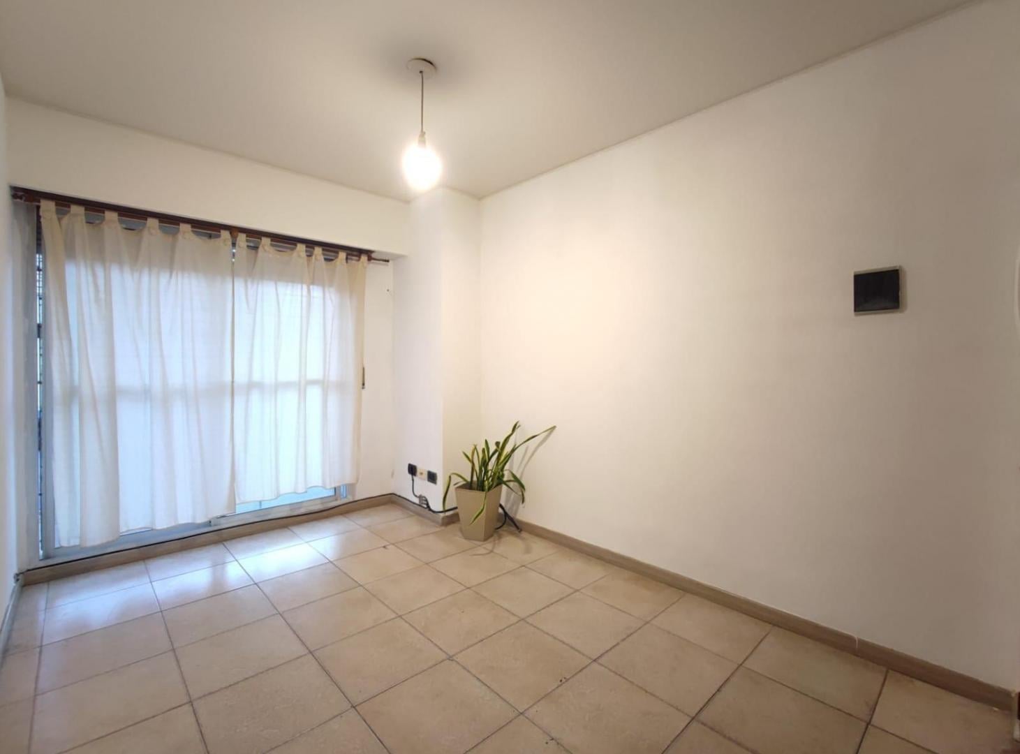 Foto de DEPARTAMENTO UN DORMITORIO PLANTA BAJA / TUCUMAN 2400, imagen 5