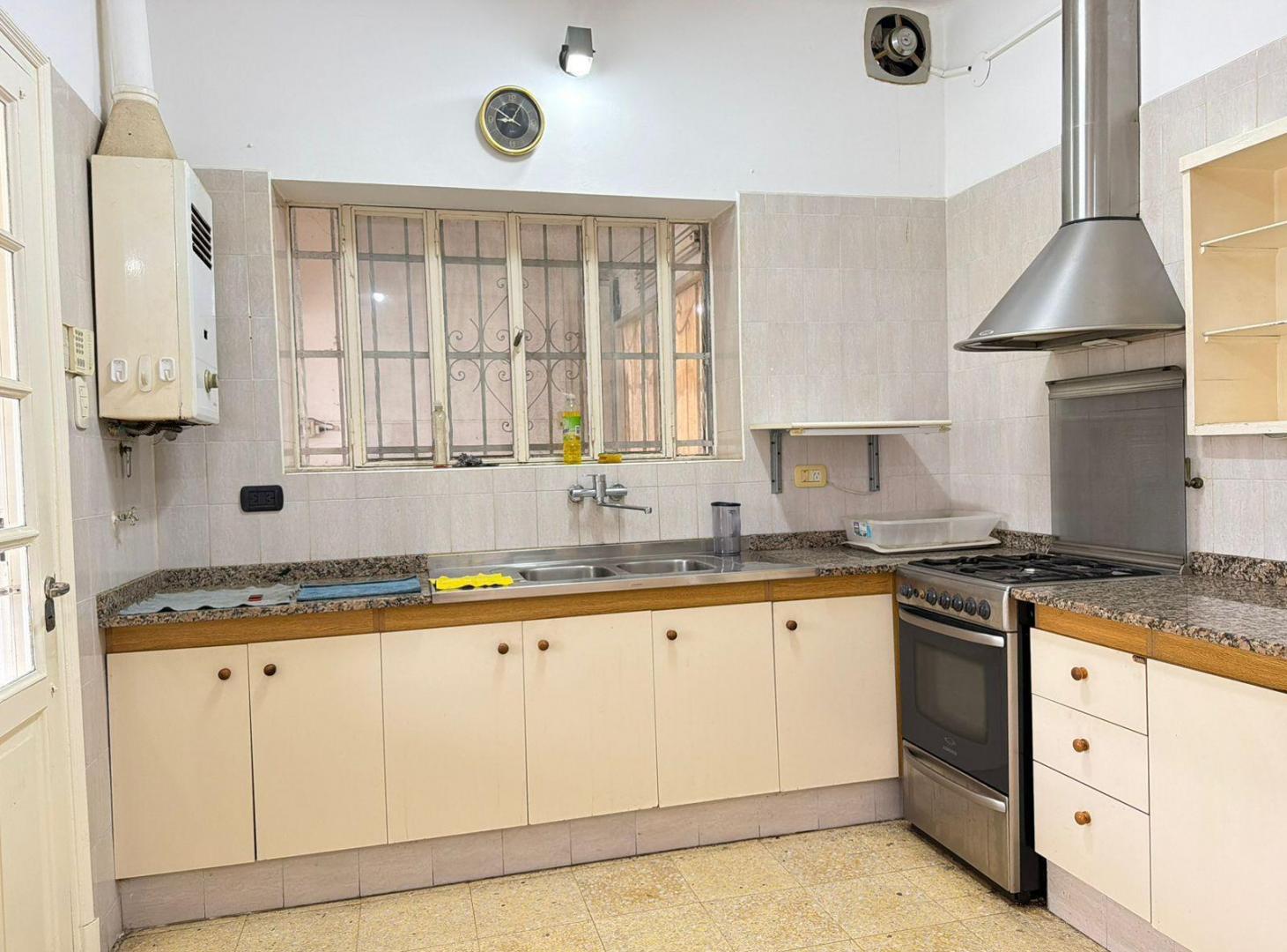 Foto de CASA TRES DORMITORIOS / MARTIN FIERRO 500, imagen 3