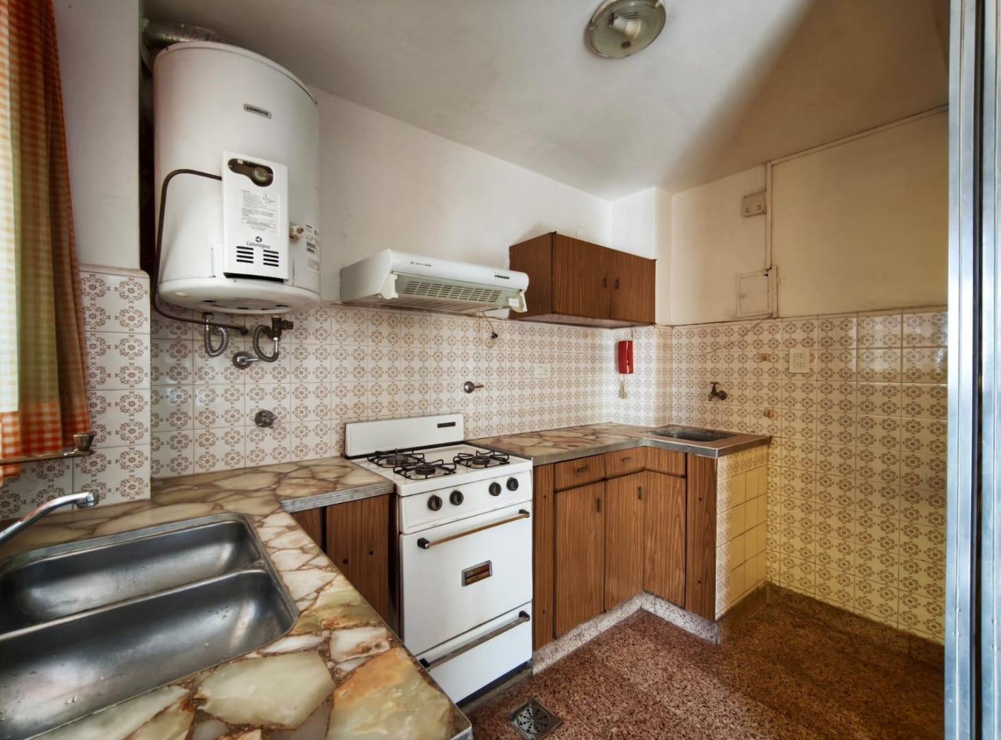 Foto de DEPARTAMENTO DOS DORMITORIOS / BV. OROÑO 100, imagen 1