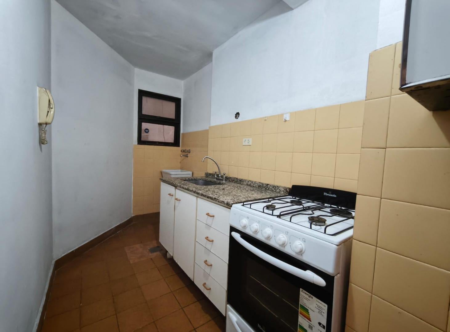 Foto de DEPARTAMENTO UN DORMITORIO / ZEBALLOS 1300, imagen 5