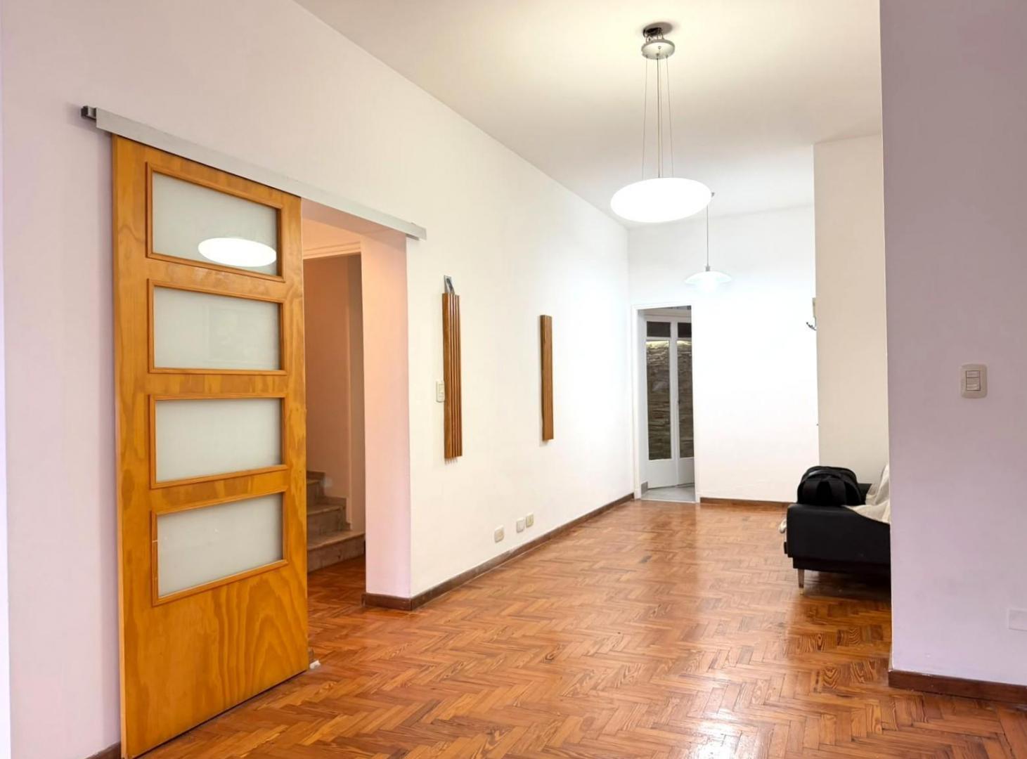 Foto de DEPARTAMENTO PLANTA ALTA / SAN LORENZO 800, imagen 2