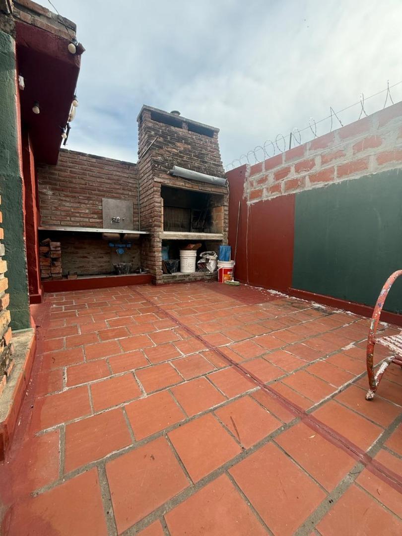 CASA PASILLO UNICA UN DORMITORIO ITUZAINGO 700