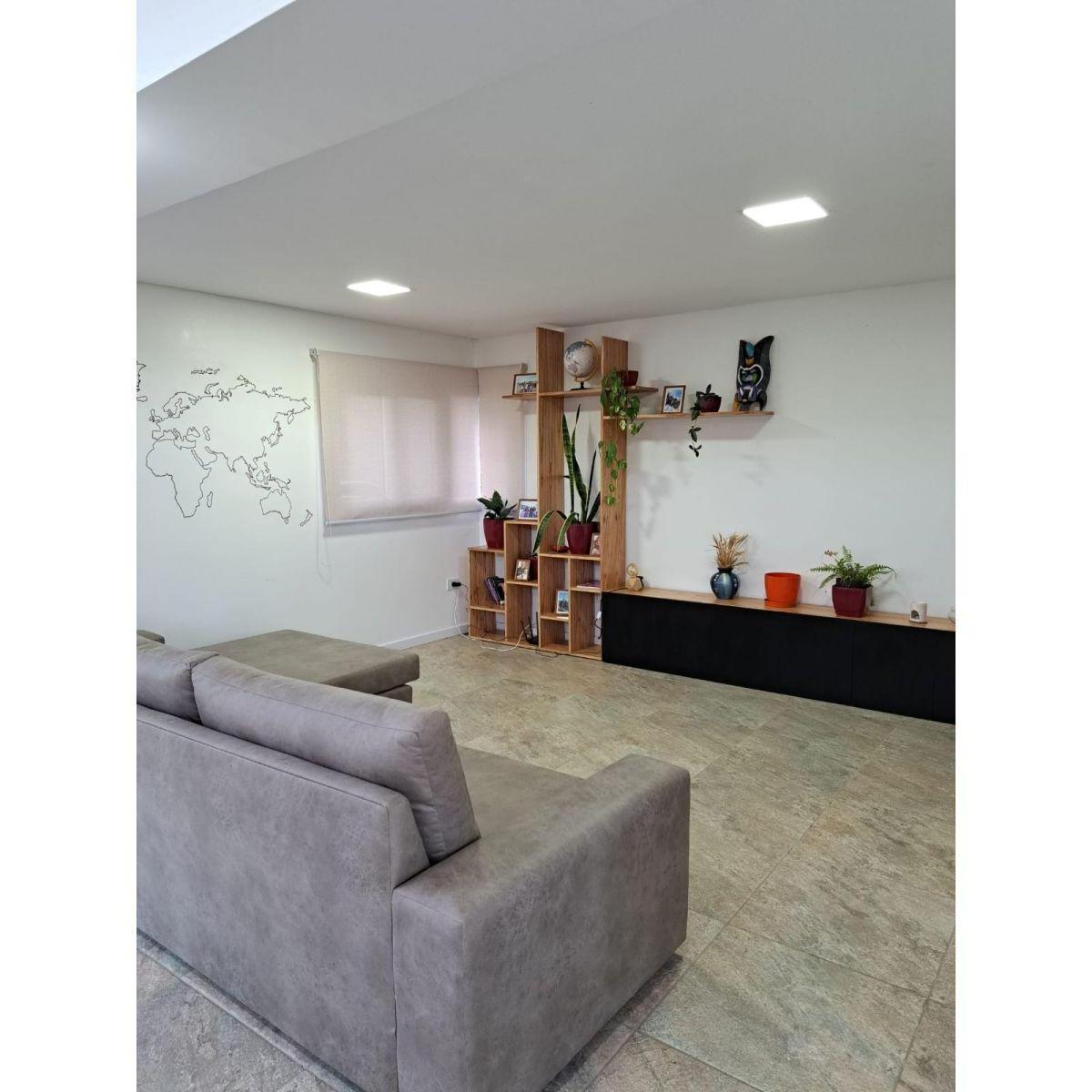 Venta Importante Casa Dos Dorm. Ibarlucea con Amplio Terreno 1