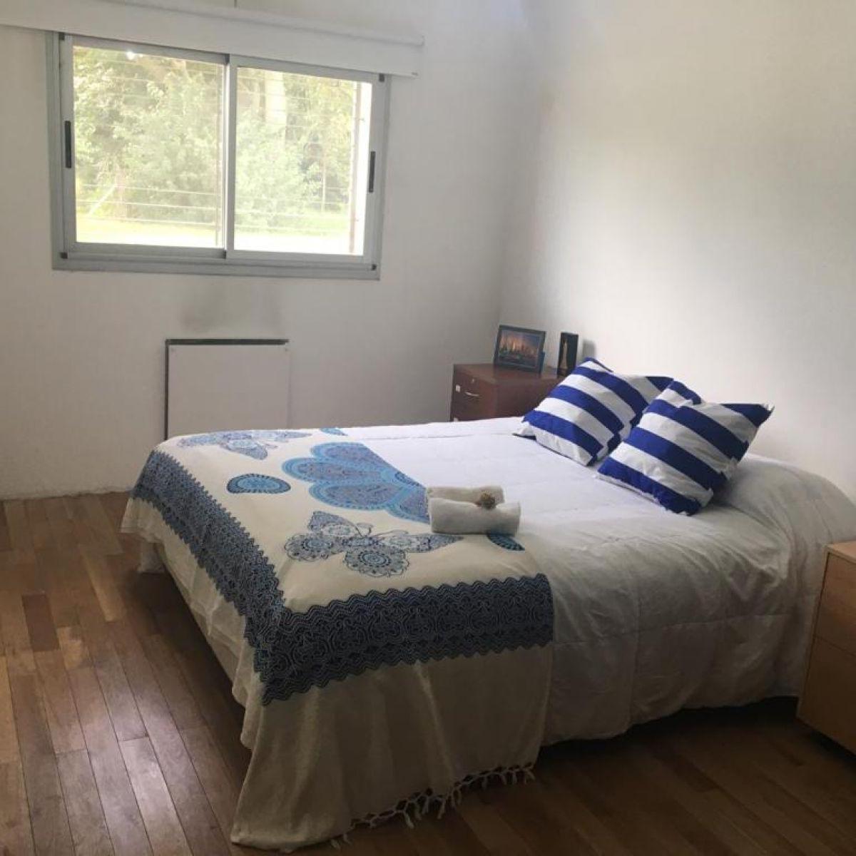 Venta Casa Dos Dorm. con Piscina Ibarlucea Barrio Terruño 3