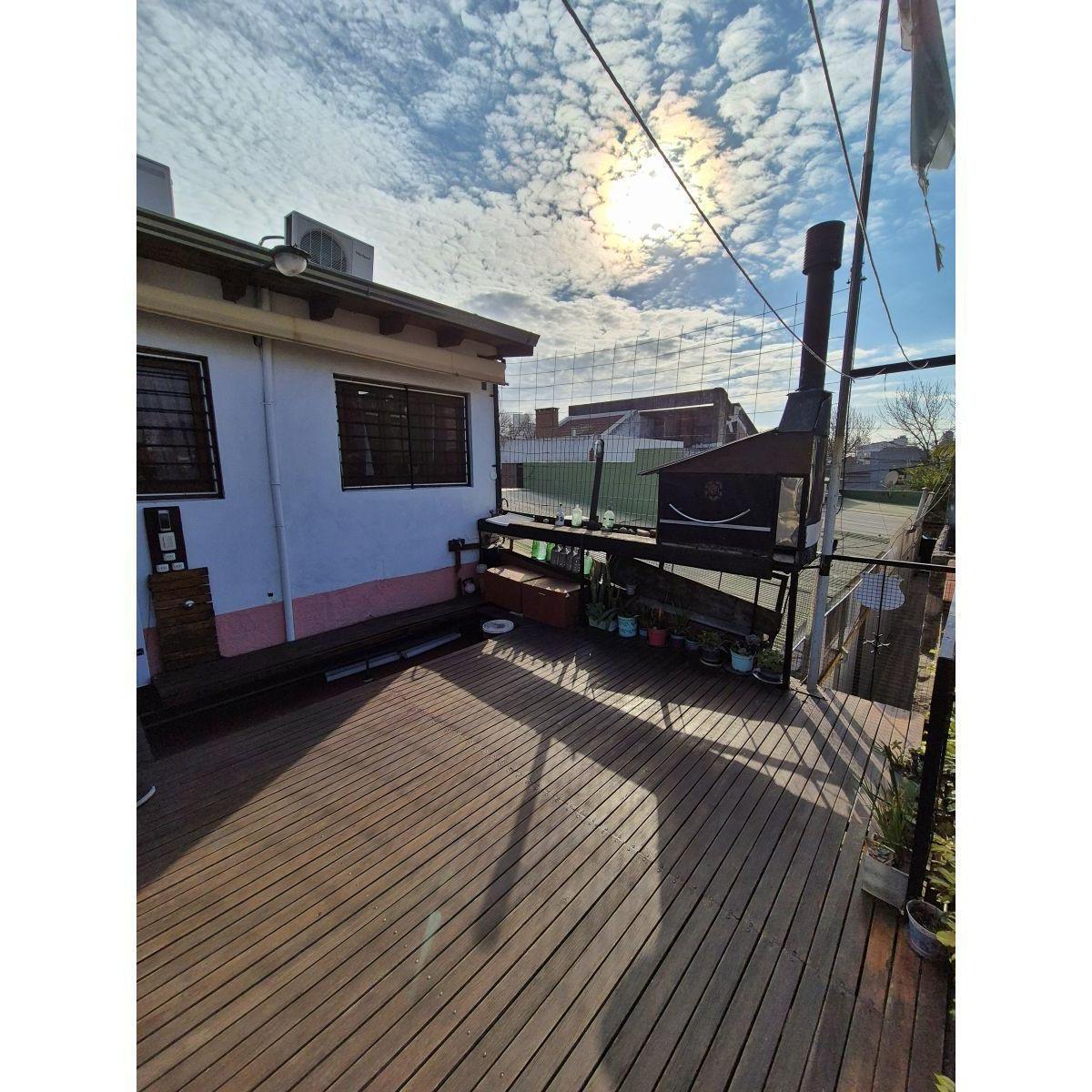Venta Casa de Pasillo Tres Dorm. Arroyito 5