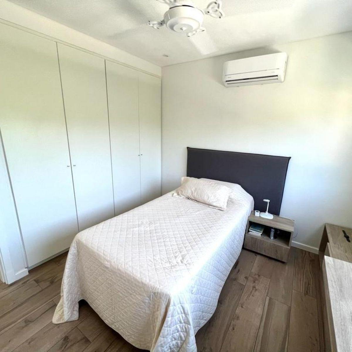 Foto de VENTA CASA TRES DORMITORIOS FISHERTON, imagen 4