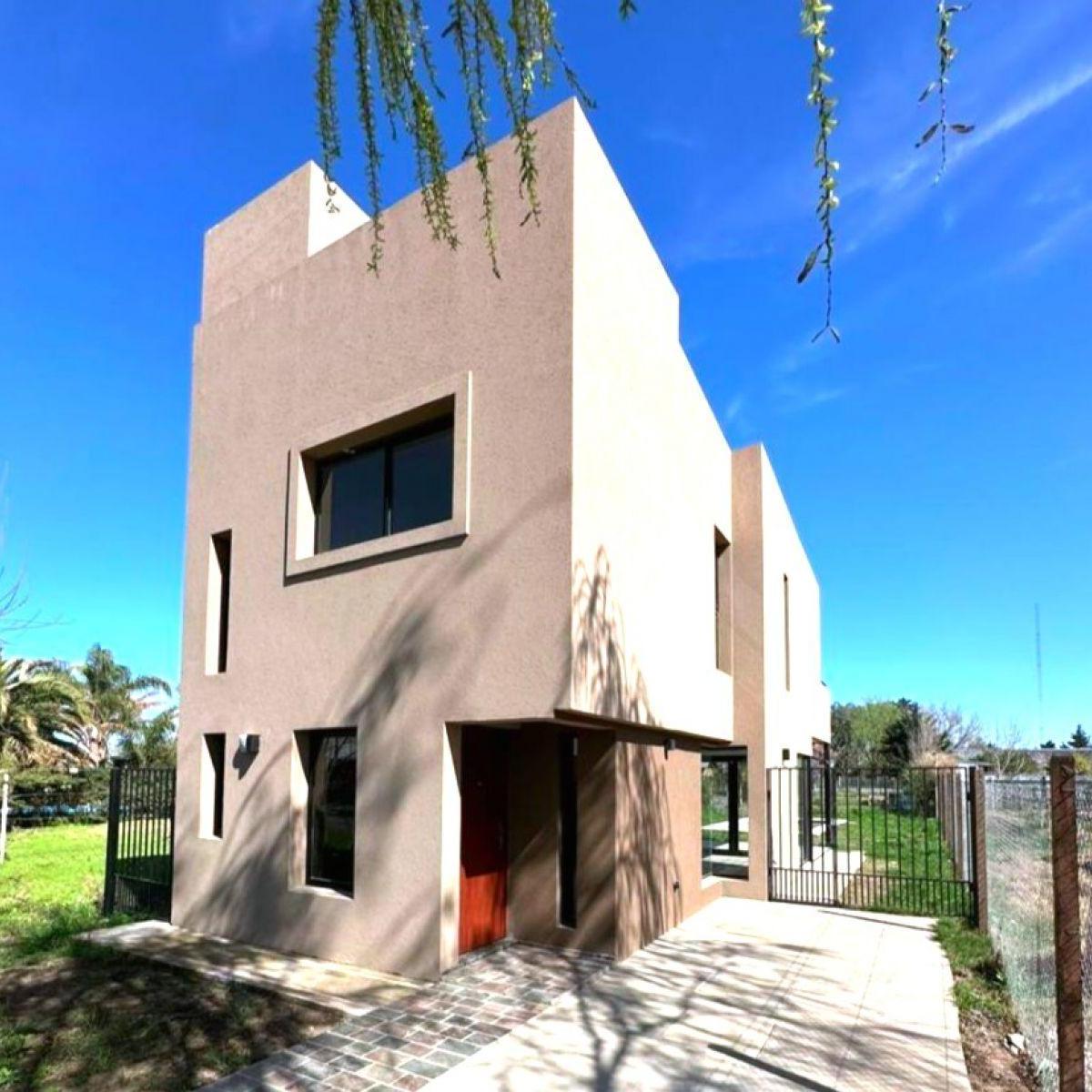 VENTA CASA 2 DORMITORIOS ROLDAN