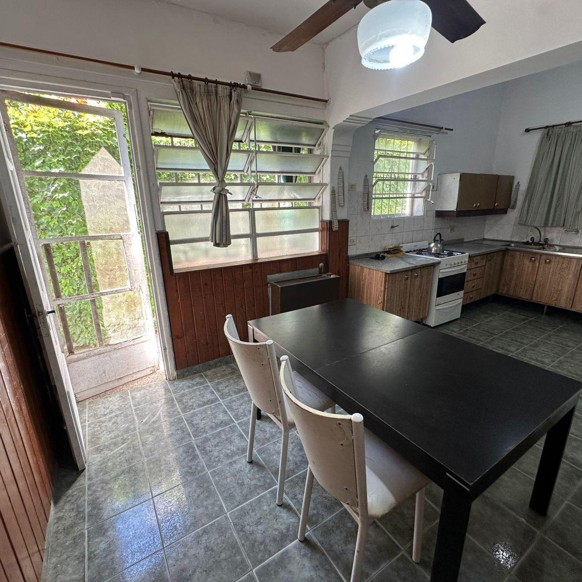 VENTA CASA 3 DORMITORIOS ALBERDI RIO