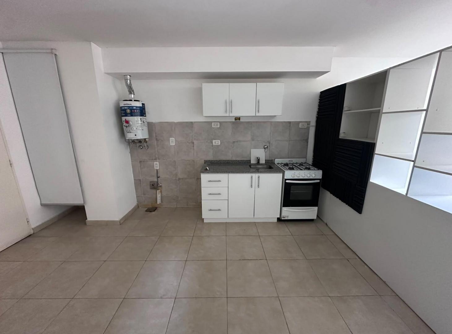 Foto de ALQUILER MONOAMBIENTE CON DIVISIÓN CENTRO, imagen 2