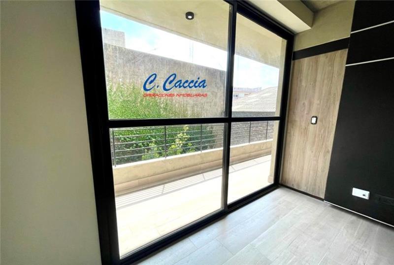 Venta Departamento Monte Castro 4