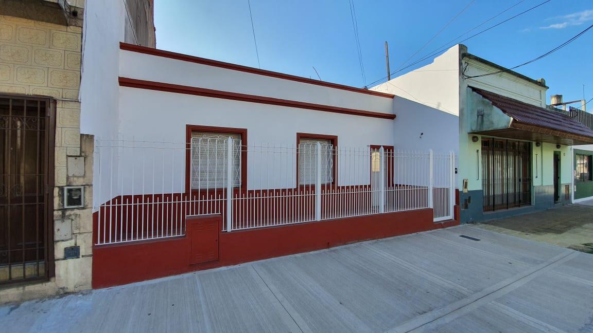 CASA 4 AMBIENTES C/PATIO Y TERRAZA