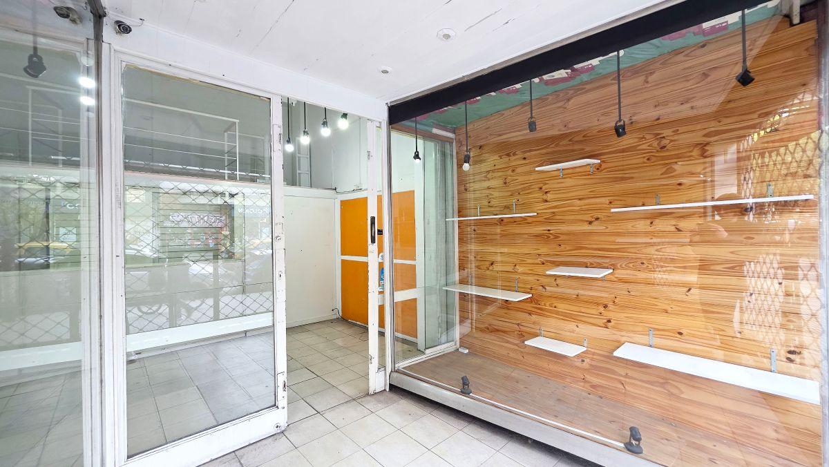 Foto de MUY BUEN LOCAL AV J B ALBERDI 4800 ZONA COMERCIAL!, imagen 5