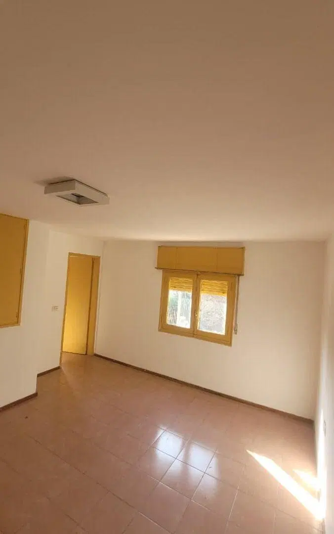 Se Alquila departamento 2 dormitorios en Villa Cabrera 4