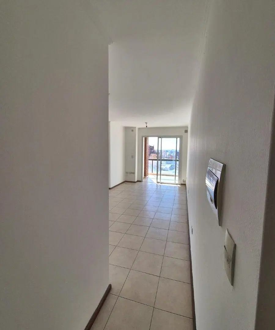 Alquiler departamento un dormitorio Corro y Bv. San Juan 4