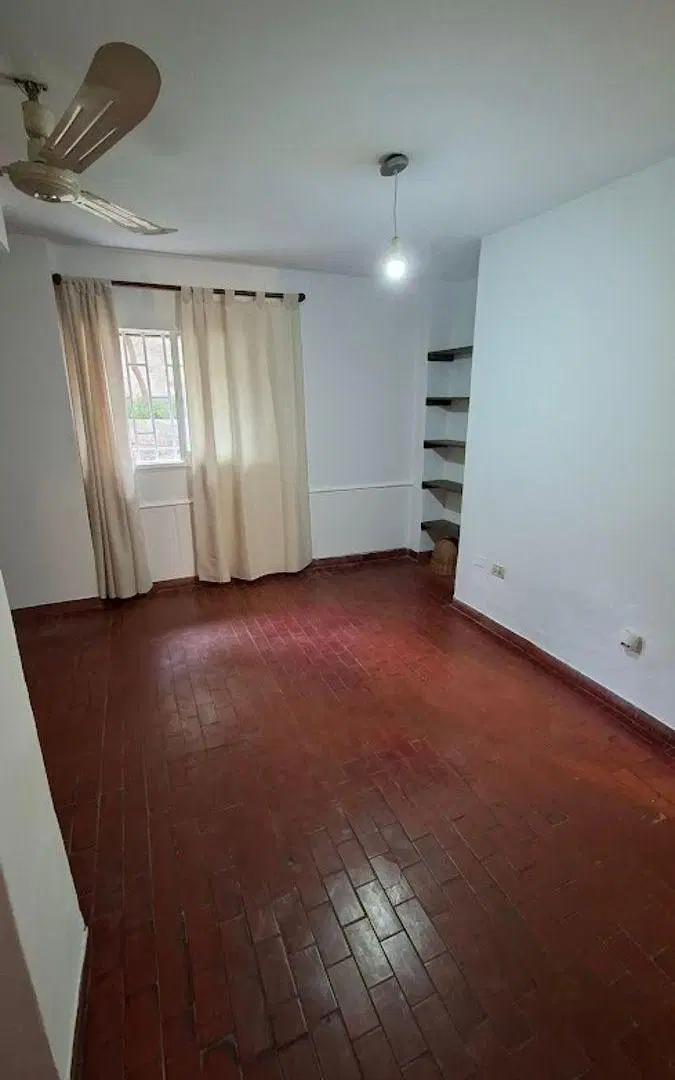 Se Alquila Departamento 2 dormitorios en Planta Baja B° Güemes 3